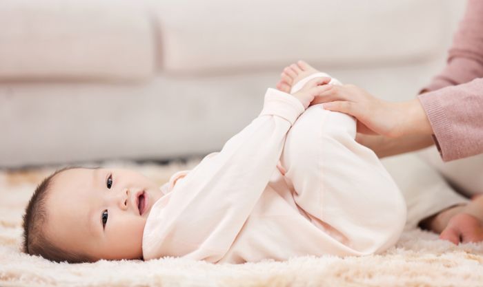 1630650032492443.jpg 攝圖網(wǎng)_501728696_給嬰兒寶寶撫觸按摩(企業(yè)商用).jpg